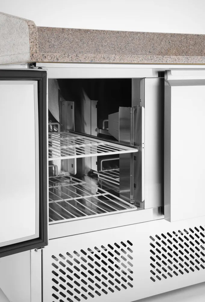 Pizzatisch, dreitürig mit Aufsatzkühlvitrine 380+40L, Arktic, 254L, 230V/400W, 1400x700x(H)1491mm